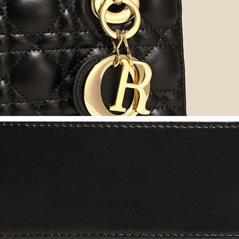 Women’s Small Quilted Minimalist Shoulder Handbag In Gold Hardware
