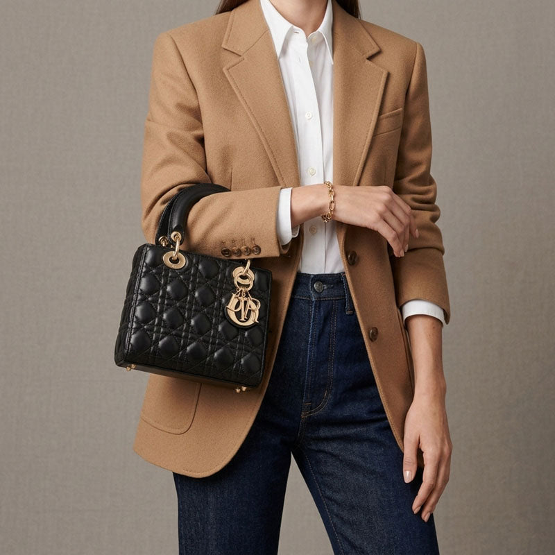 Women’s Small Quilted Minimalist Shoulder Handbag In Gold Hardware