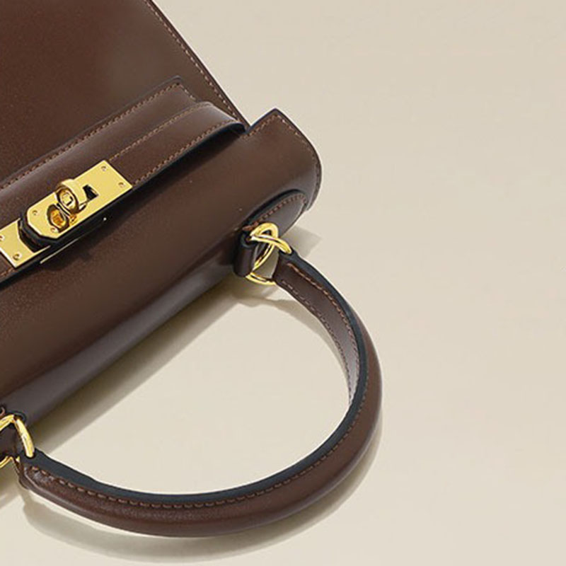 Women’s Vintage Glossy Split Leather Shoulder Strap Top Handle Bag In Gold Hardware