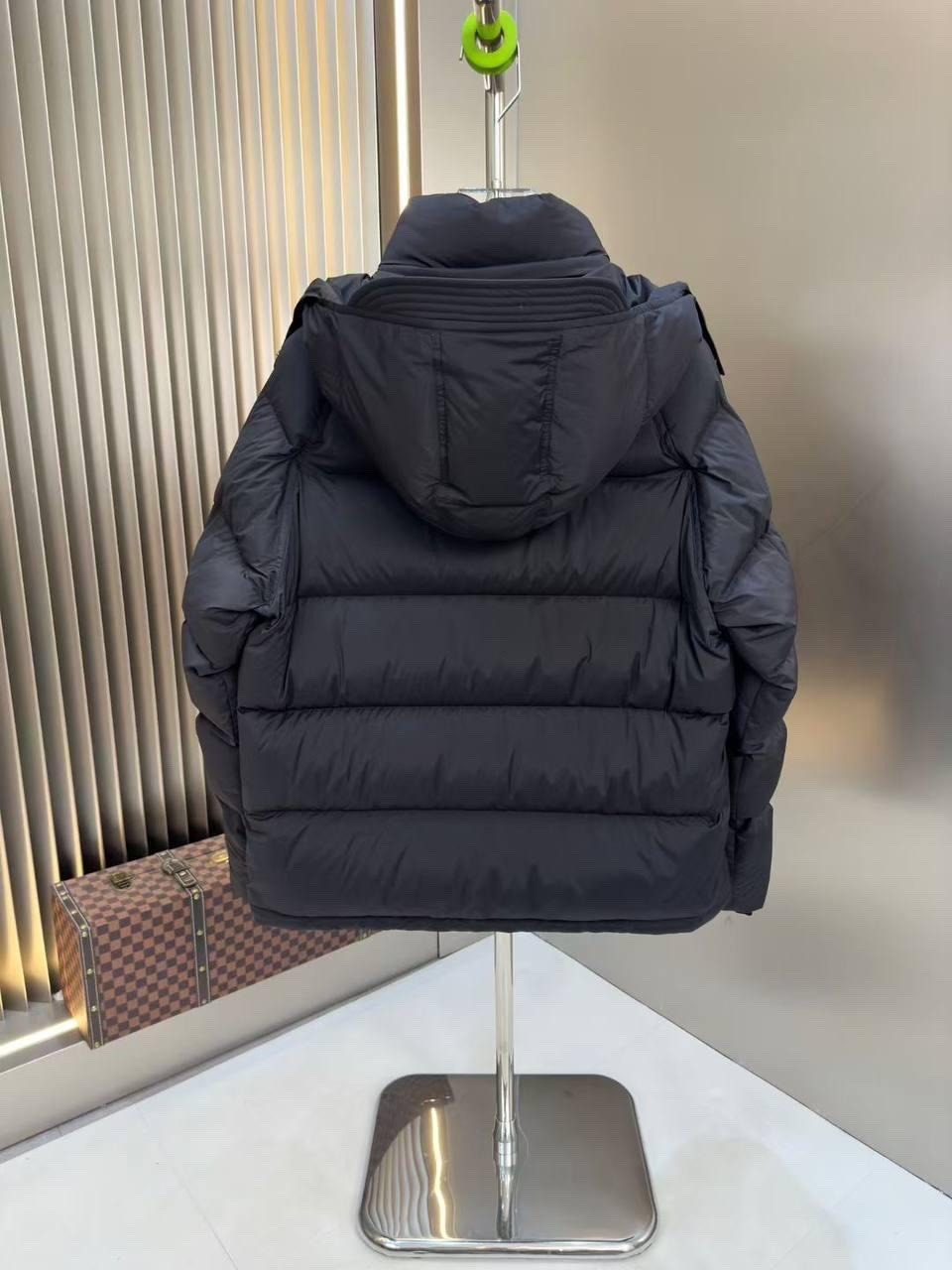 Detachable Hood Puffer Jacket in black