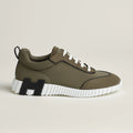 Bouncing Sneakers in olive green and white