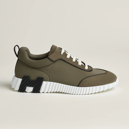 Bouncing Sneakers in olive green and white