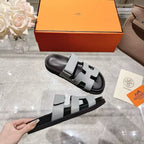 Chypre Sandals in light grey and black