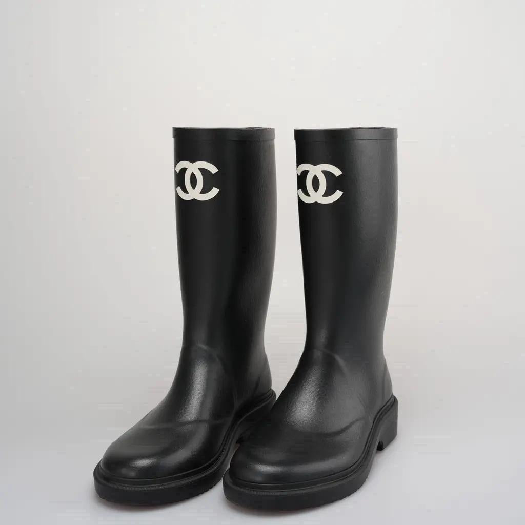 Pearl Detail Tall Boots in black