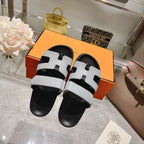 Chypre Sandals in light grey and black