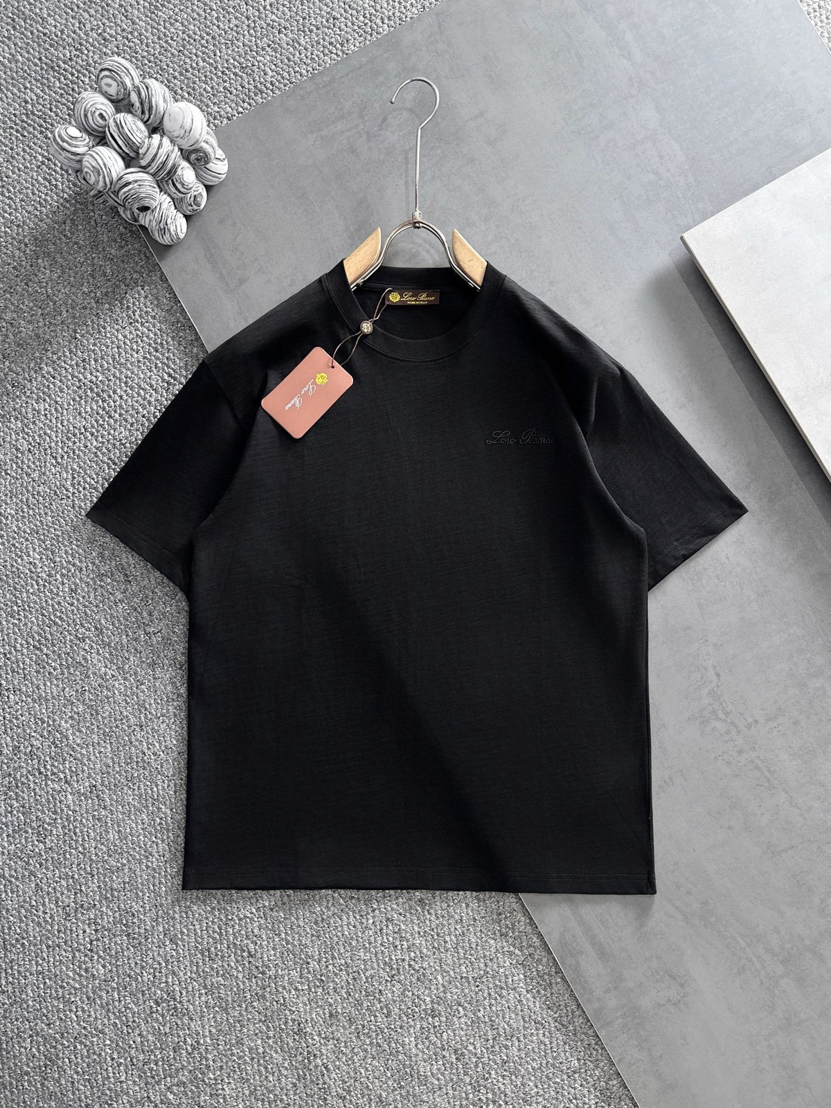 My-T Classic T-Shirt in black, beige, white, blue and navy