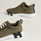 Bouncing Sneakers in olive green and white