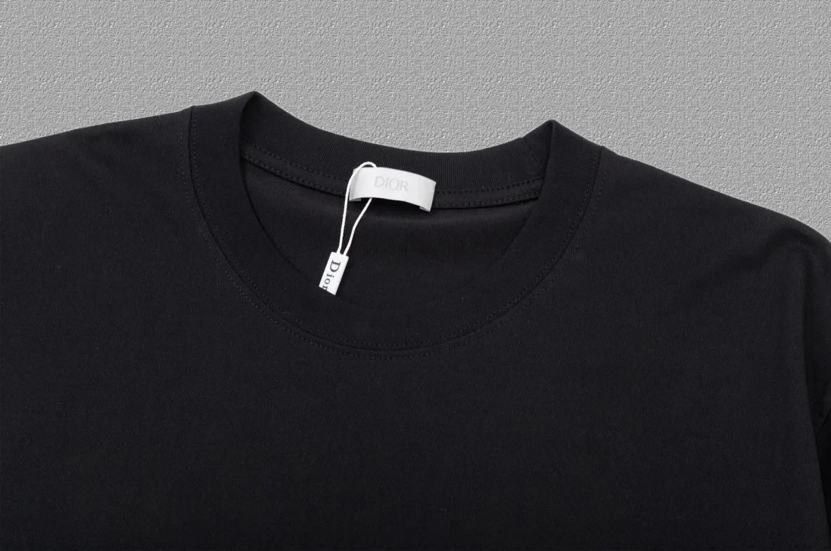 Splash Logo T-Shirt in black and pink