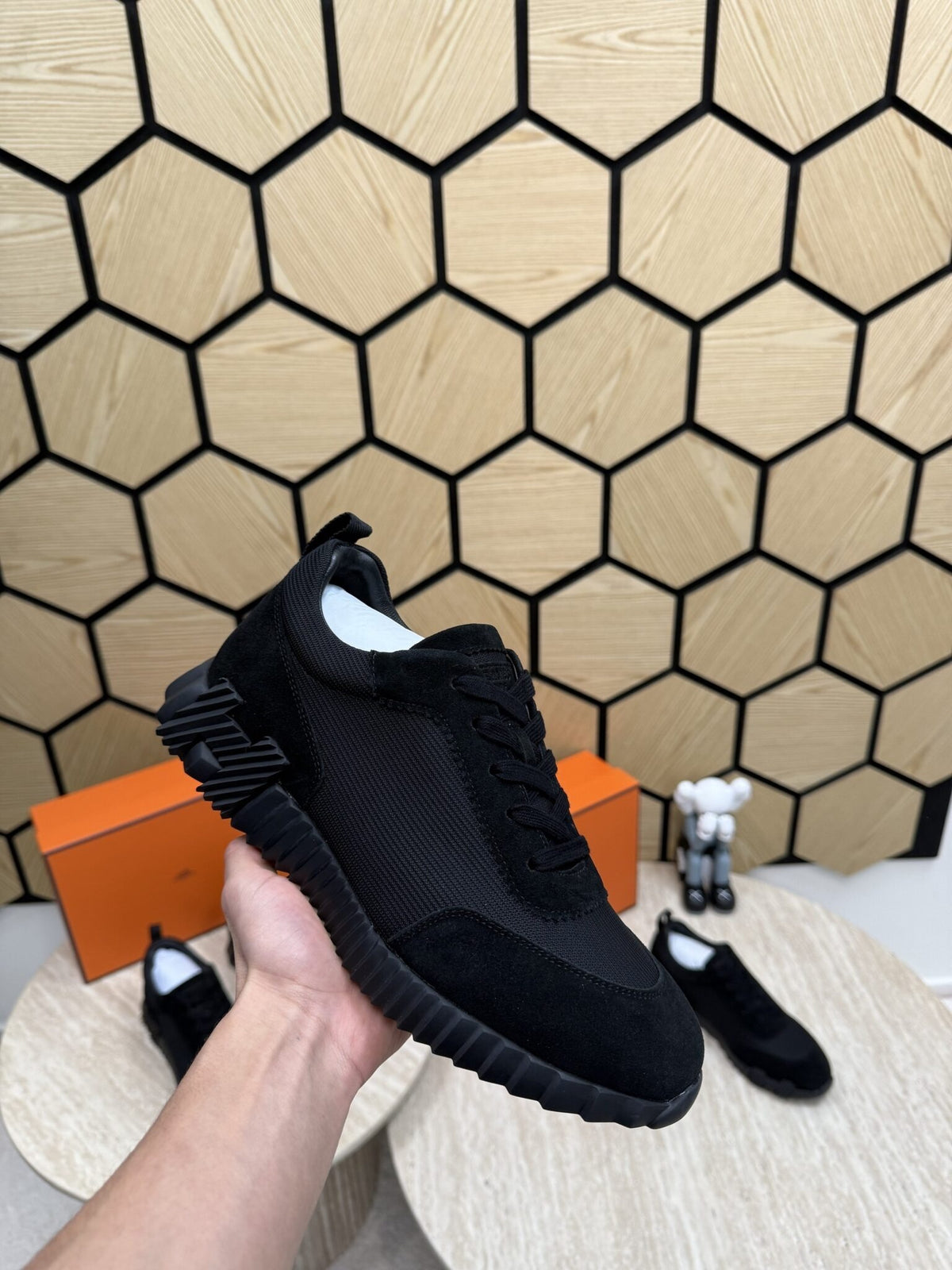 Bouncing II Sneakers in black