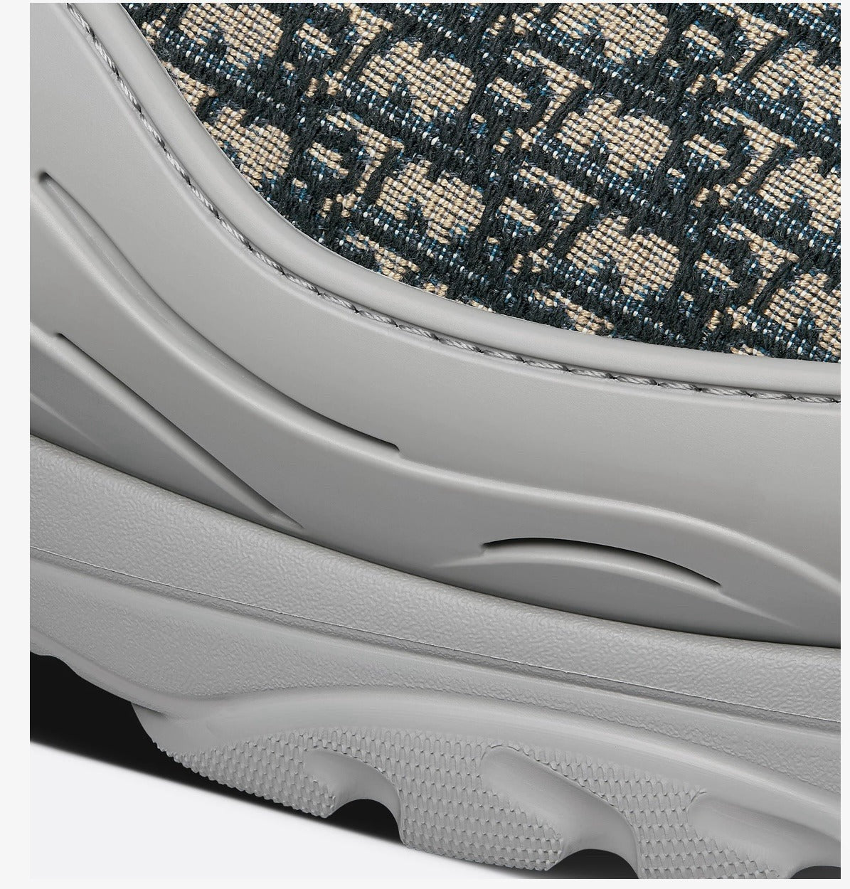 Aqua Oblique Slides in grey