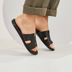 Izmir Sandals in black