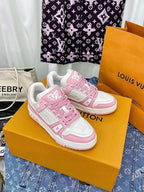 Trainer Low-Top Sneakers in pink and white