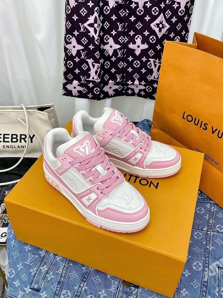 Trainer Low-Top Sneakers in pink and white