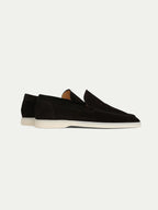 Summer Walk Loafers in black and white