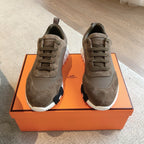 Bouncing Sneakers in etoupe brown