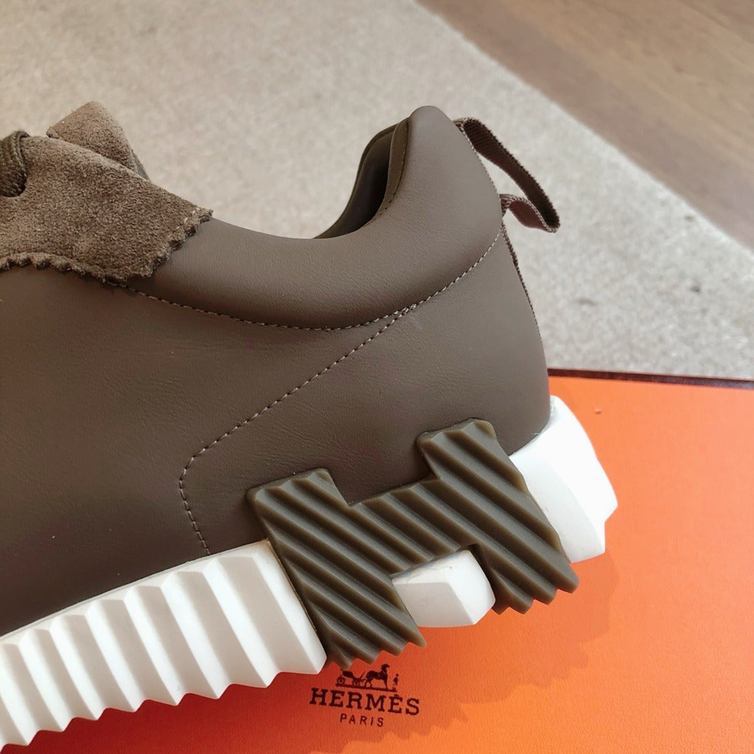 Bouncing Sneakers in etoupe brown