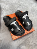 Chypre Sandals in black