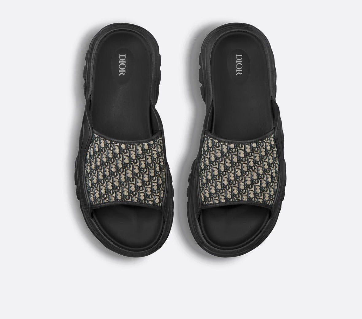 Alpha Oblique Slides in black and grey
