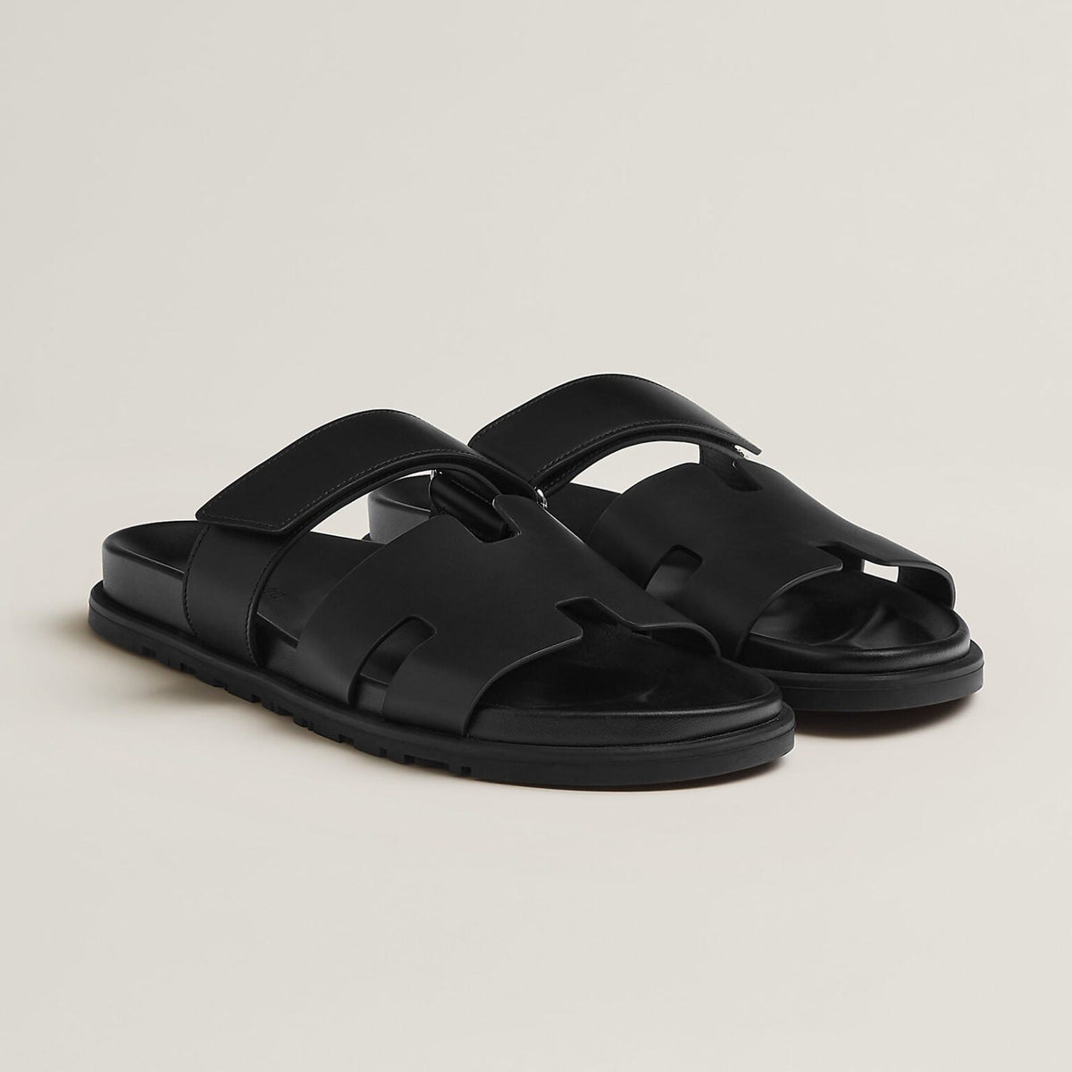 Chypre Sandals in black