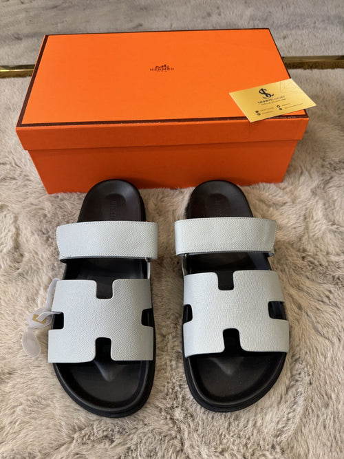 Chypre Sandals in light grey and black