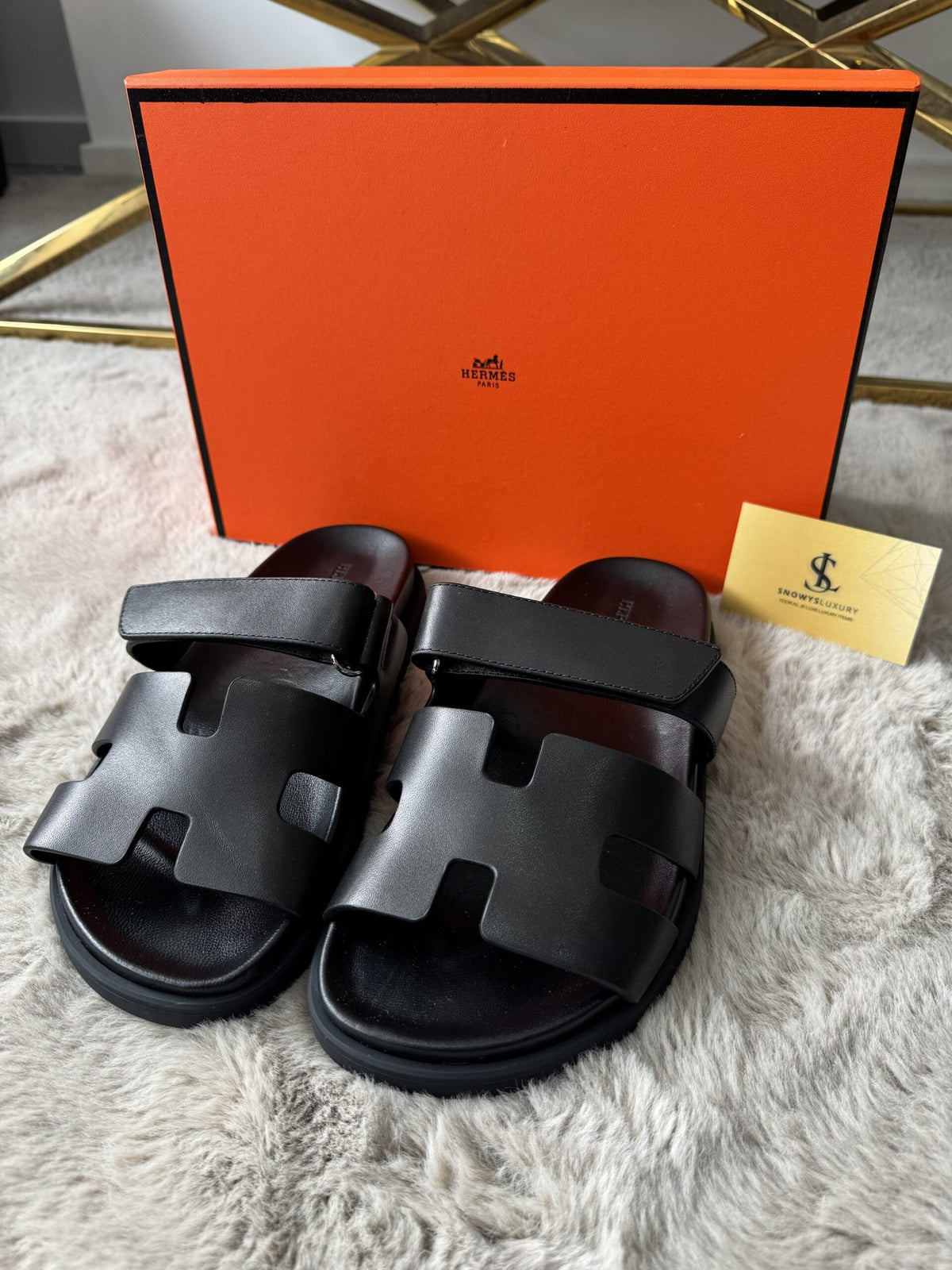 Chypre Sandals in black