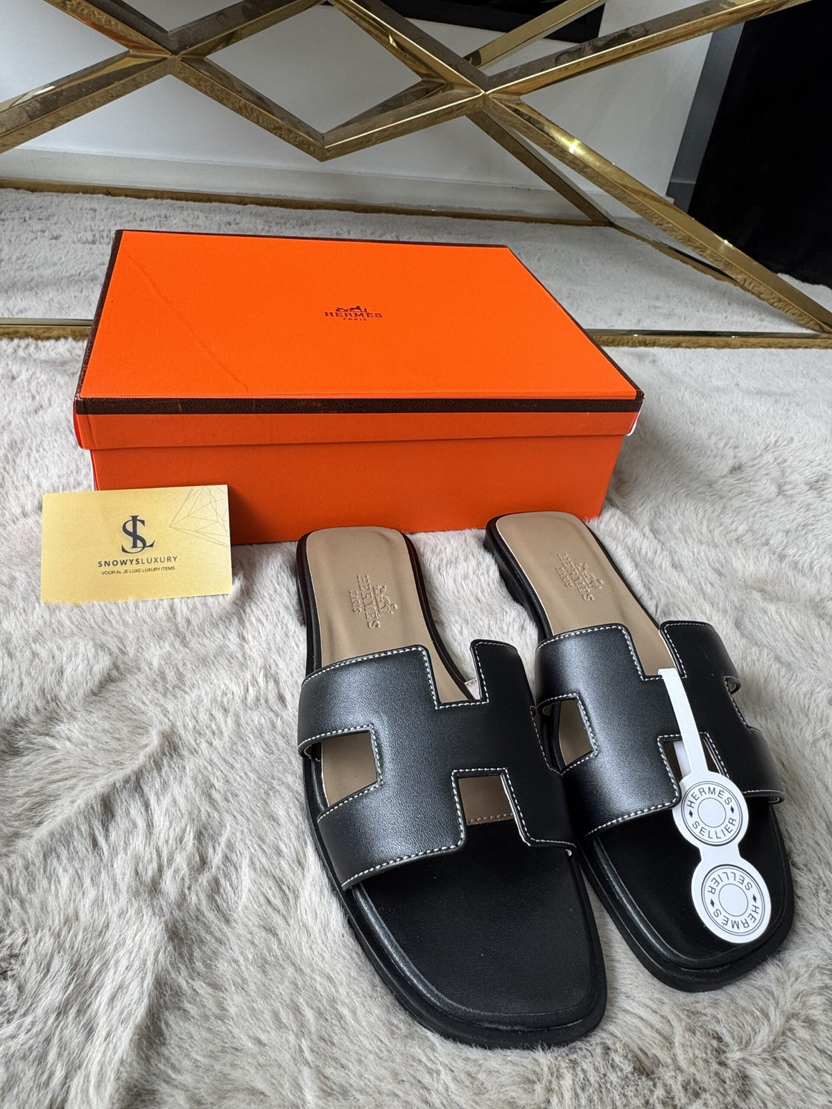 Oran Sandals in black