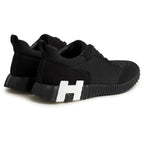 Bouncing Sneakers in black and white