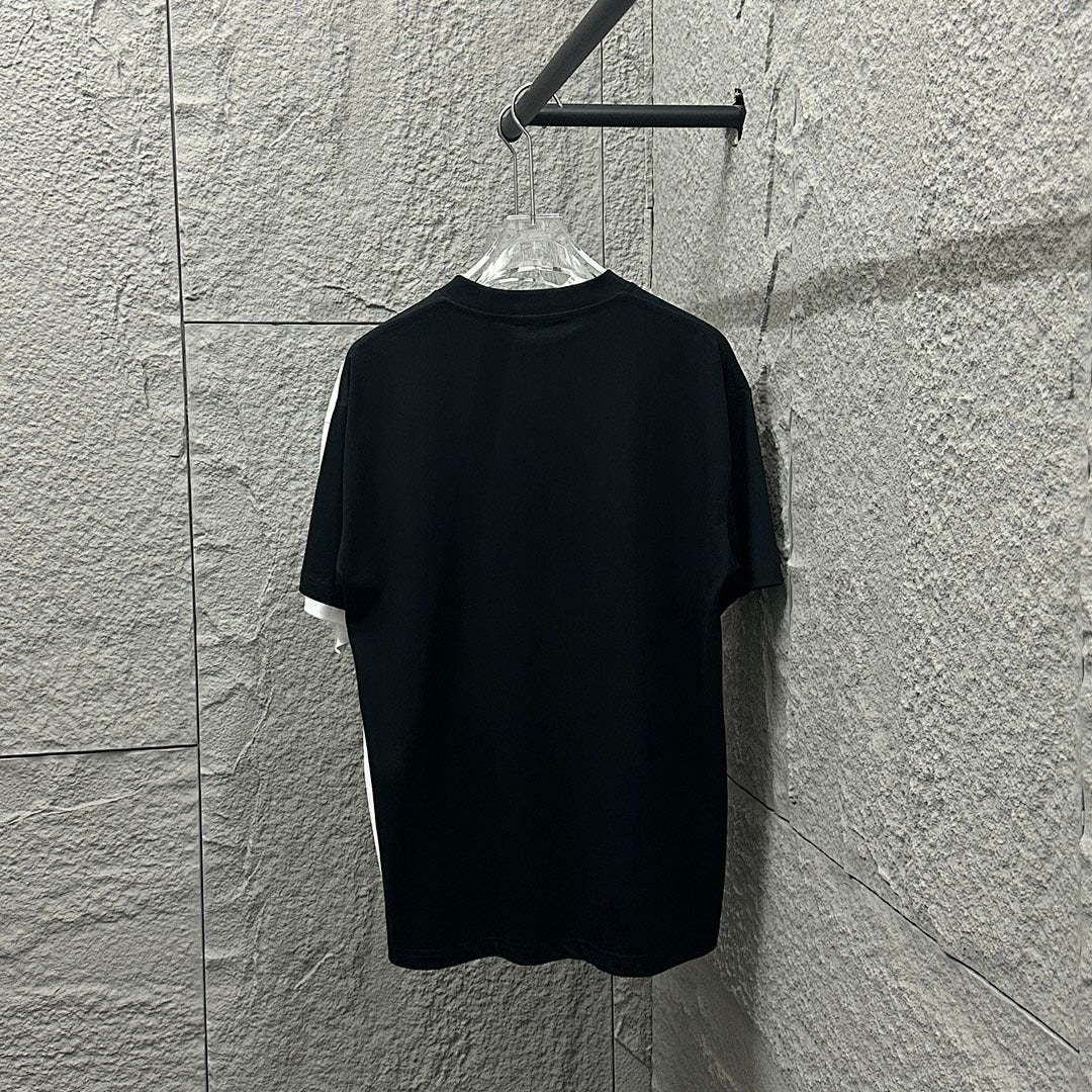 Ami de Coeur Crystal T-Shirt in black and white