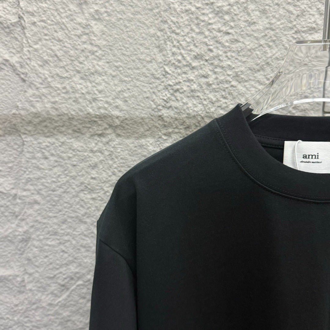 Ami de Coeur Crystal T-Shirt in black and white