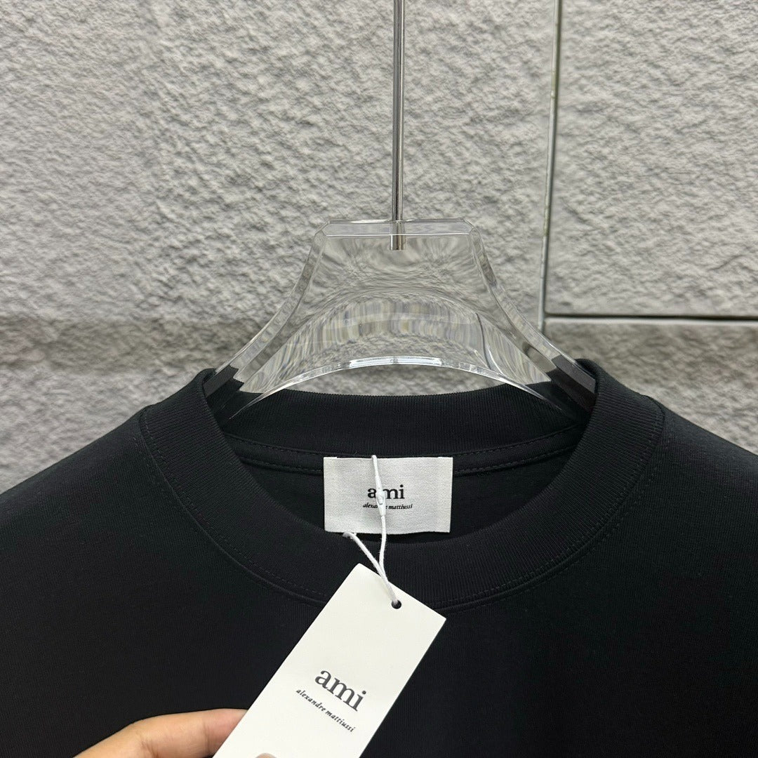 Ami de Coeur Crystal T-Shirt in black and white