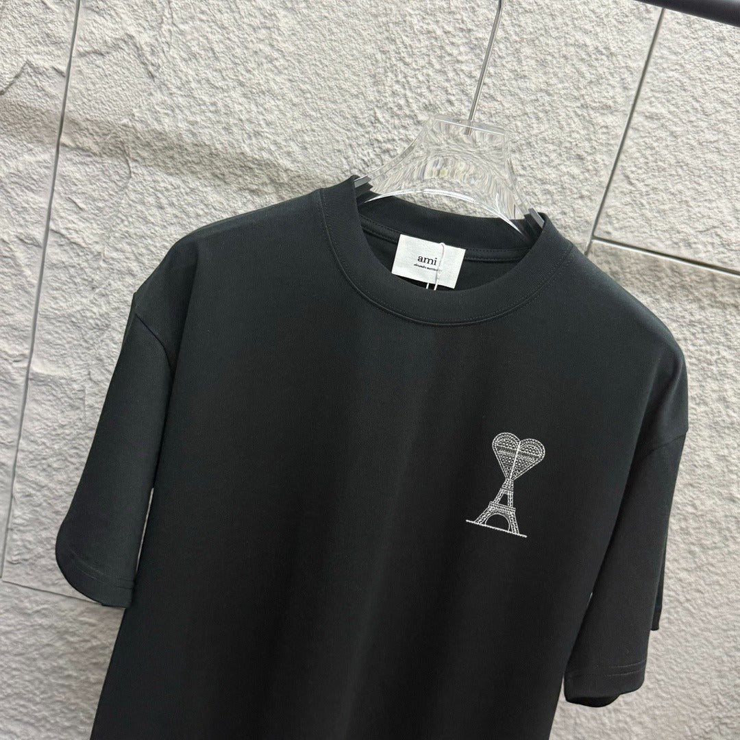 Ami de Coeur Crystal T-Shirt in black and white