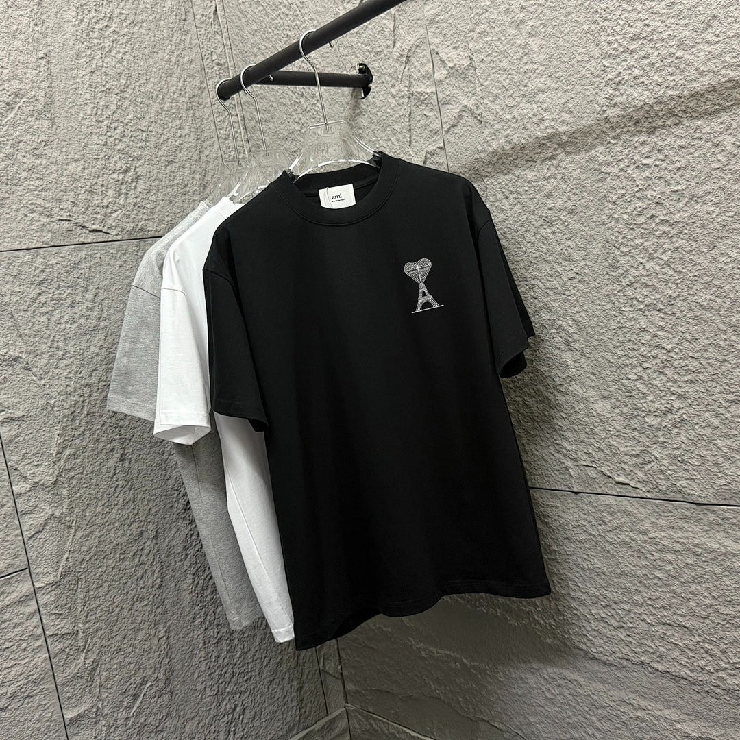 Ami de Coeur Crystal T-Shirt in black and white