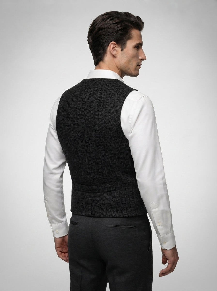 The Foxbury Flap Pocket Vest in Charcoal