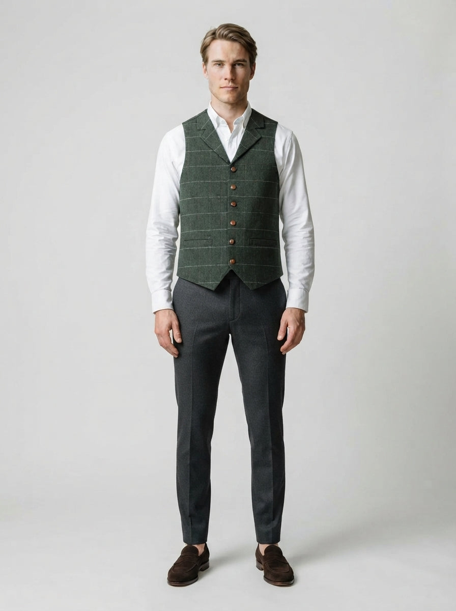 The Thoresby Lapel Vest in Green