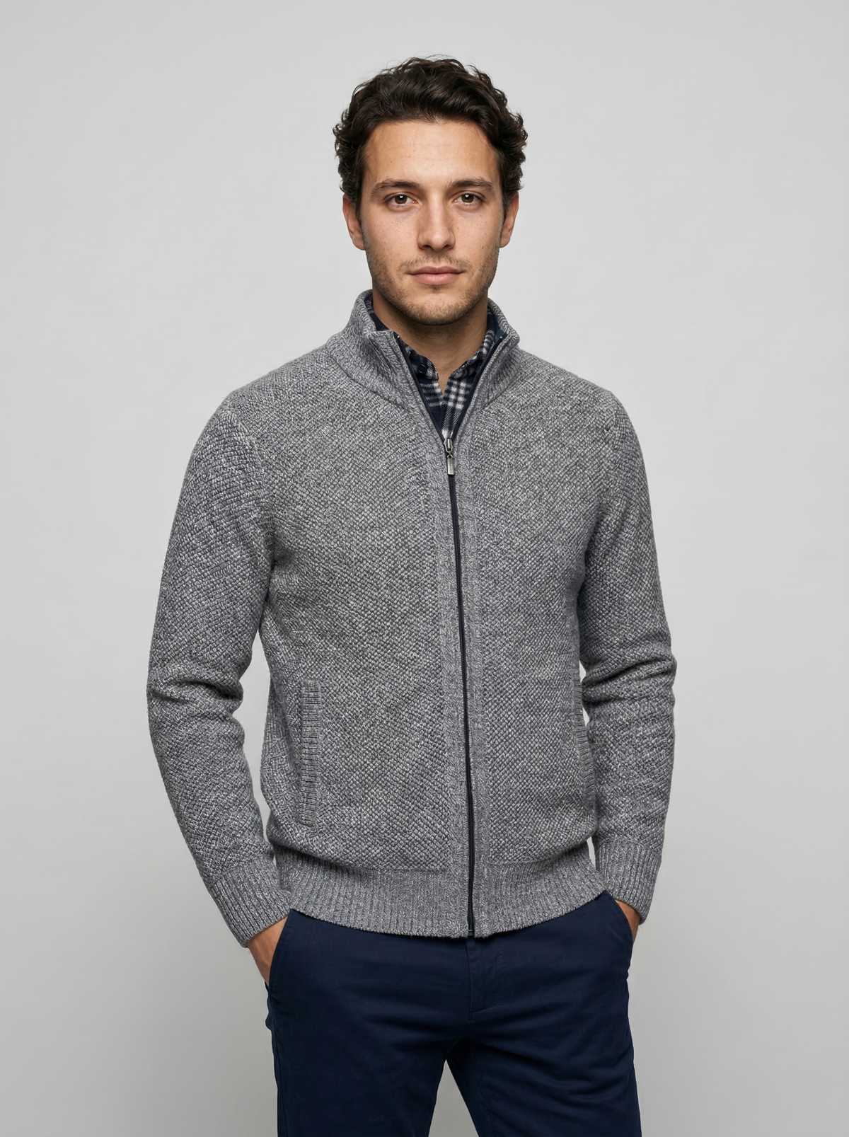 Gray / M,