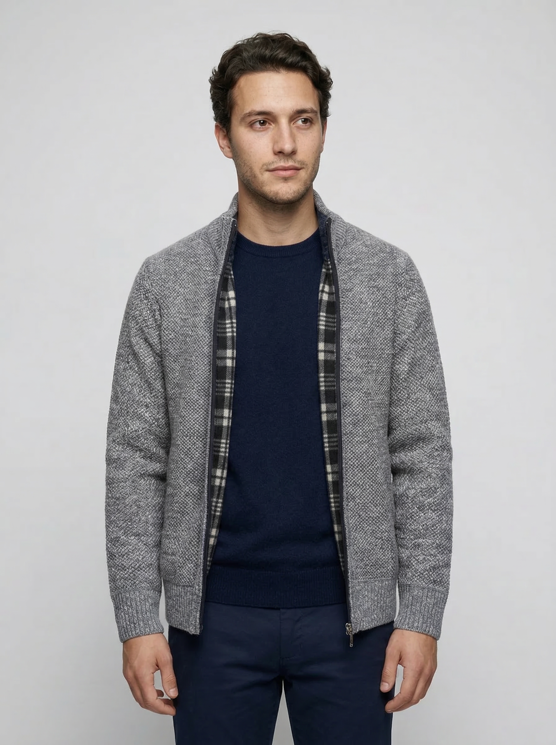 Gray / M,