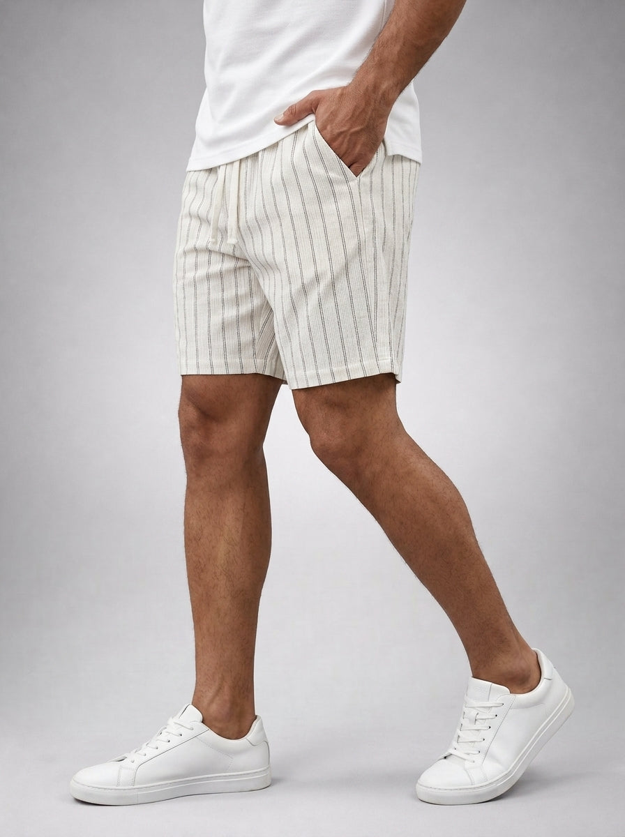 The Margate Pleat Short in Apricot