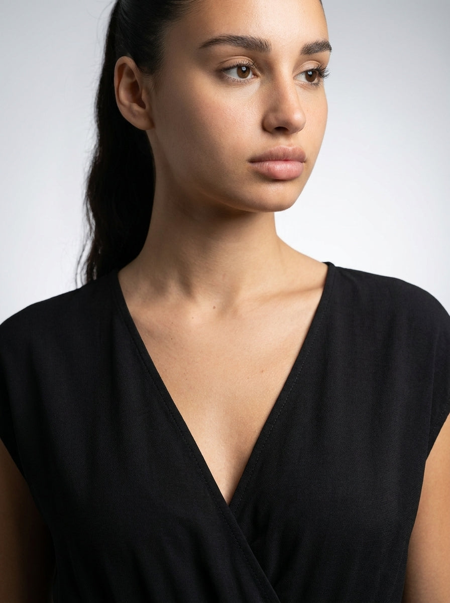 Faye V Neck Cap Sleeve Color Block Tiered Maxi Dress in Black