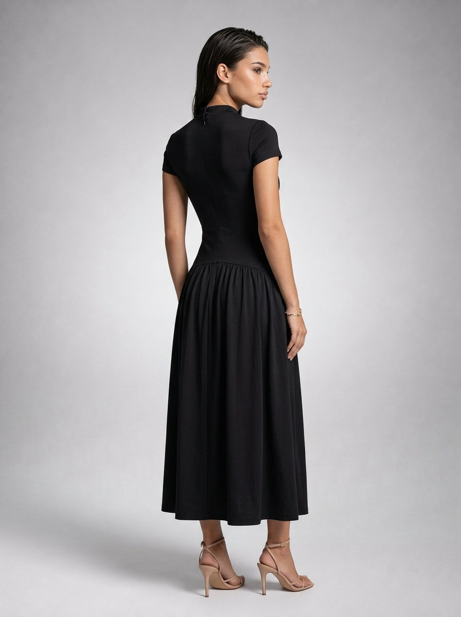 Elowen Crew Neck Short Sleeve Pleated A Line Midi Dress in Black