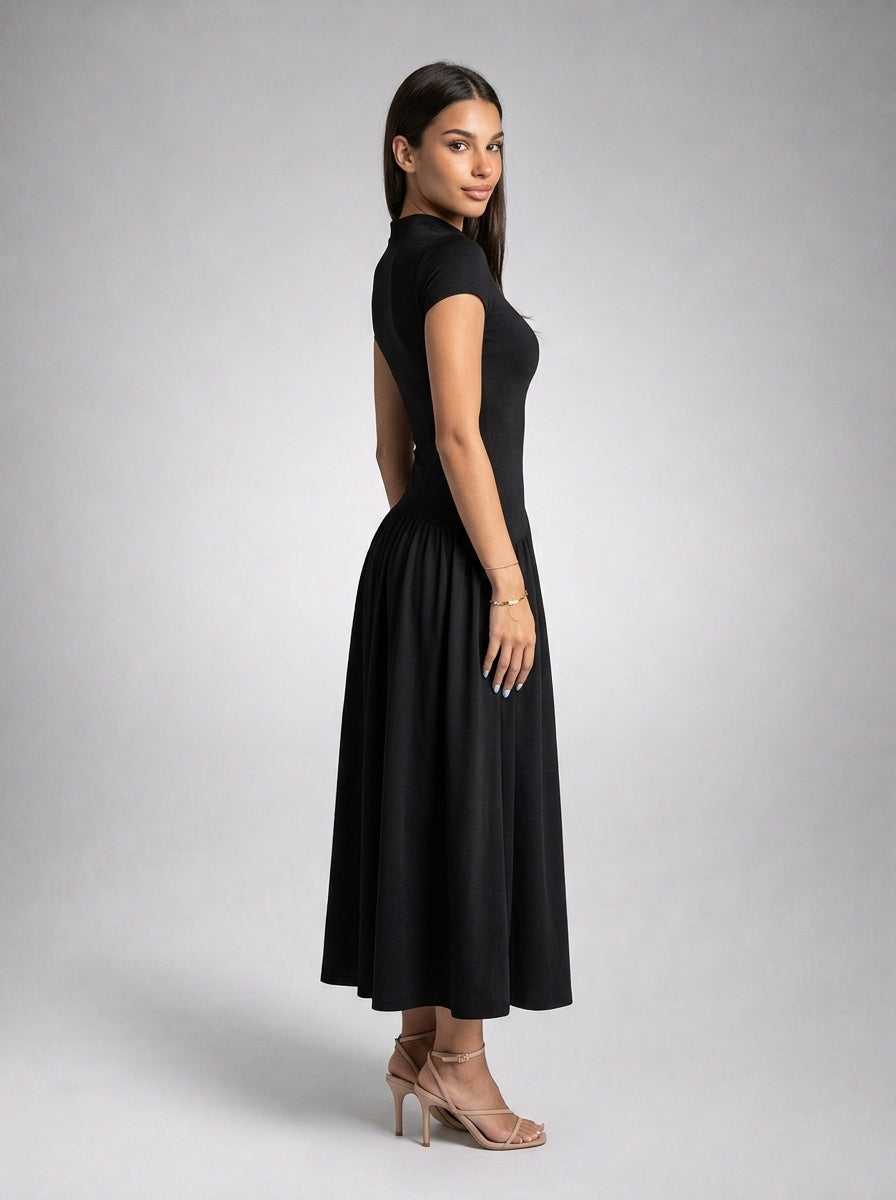 Elowen Crew Neck Short Sleeve Pleated A Line Midi Dress in Black