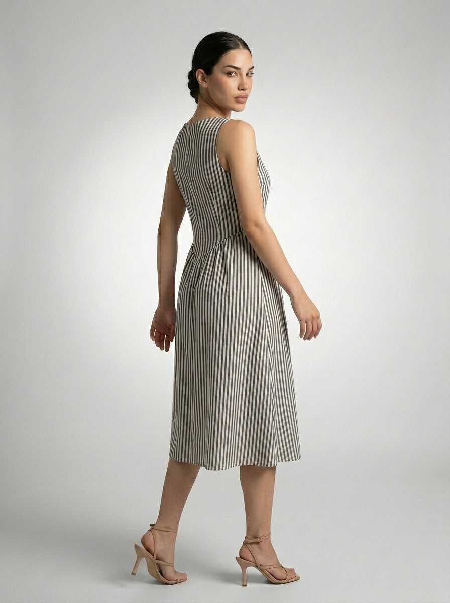 Fleur Striped Square Neck Sleeveless Midi Dress in Green