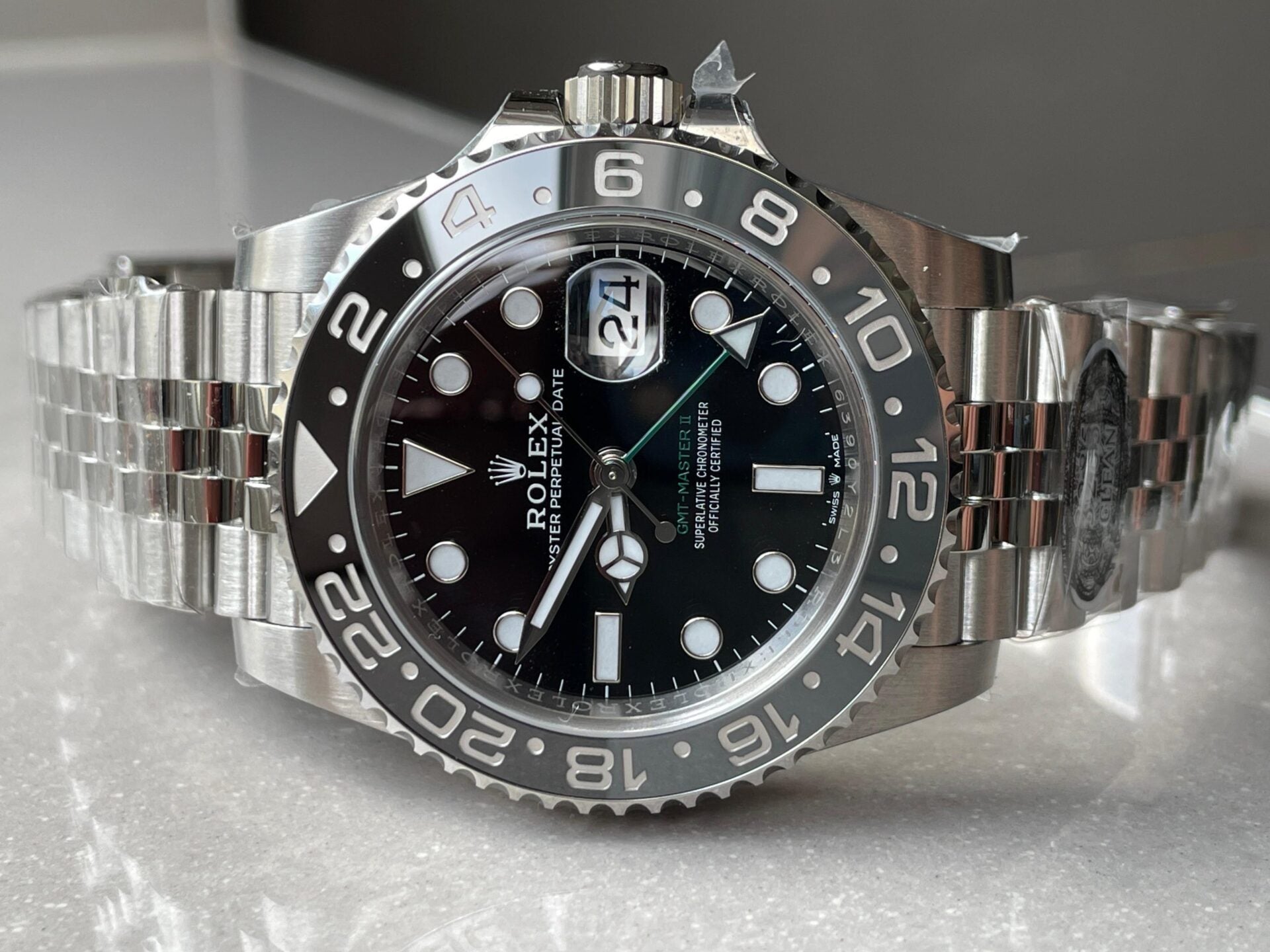 GMT-Master II "Bruce Wayne" 126710GRNR 40mm Oystersteel case — product image