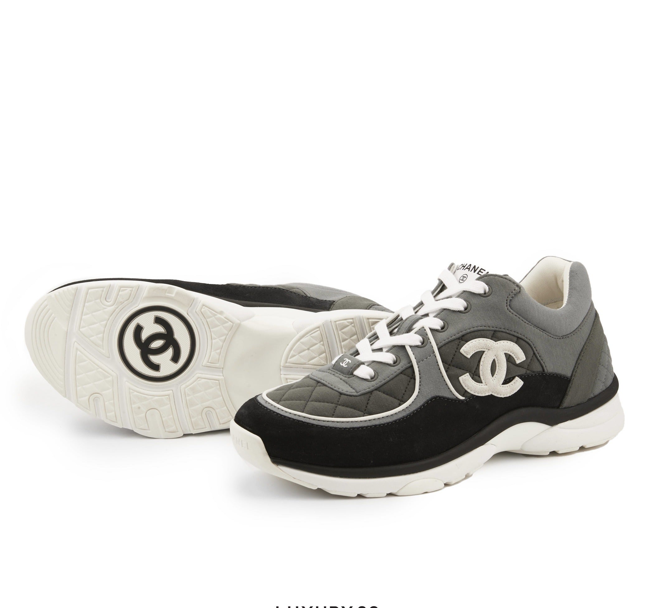 Runner Sneakers – Grey & Black Low-Top Trainers with White Sole — product image