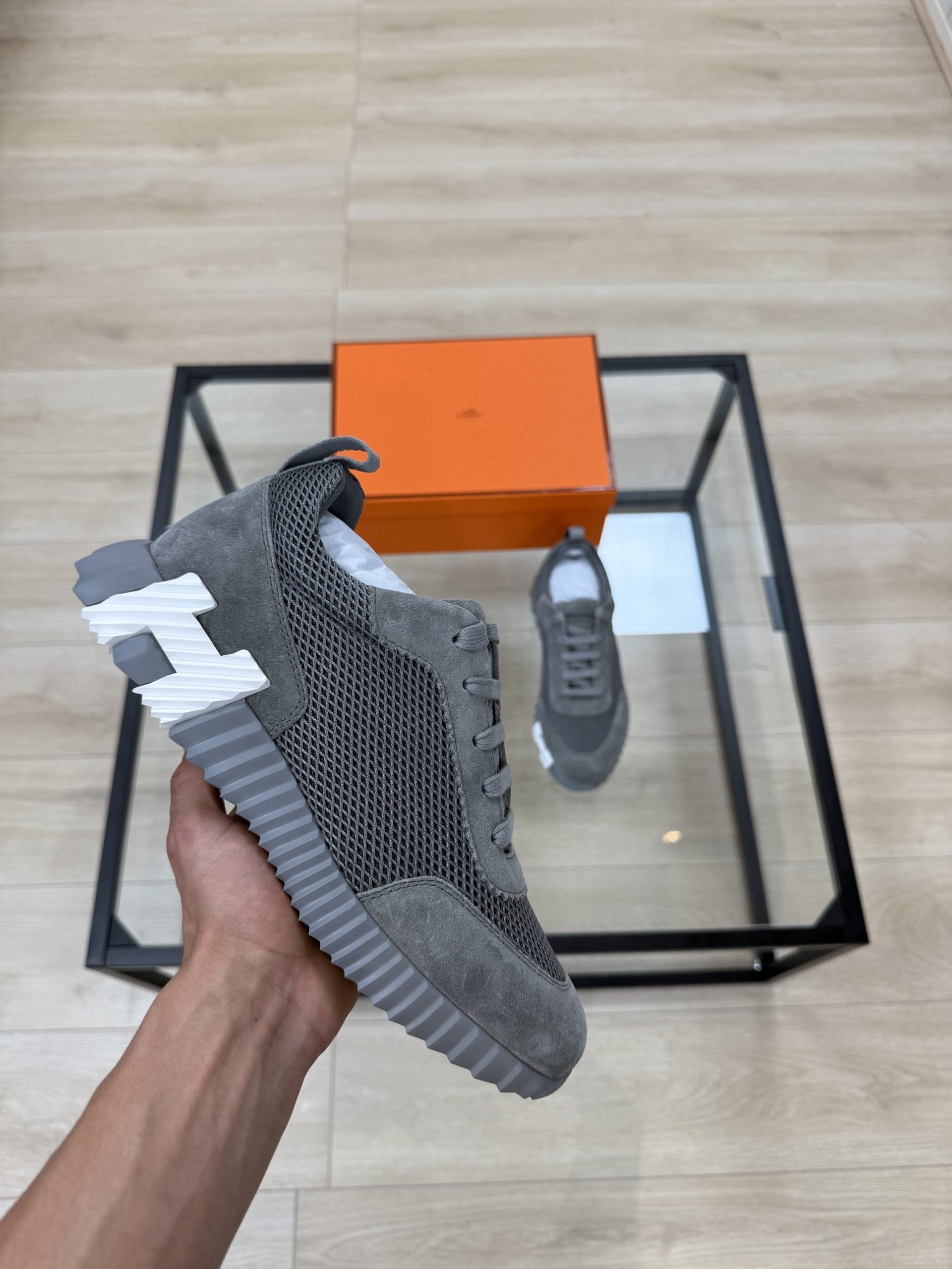 Bouncing Sneakers – Grey Tonal Mesh Low-Top Trainers with Sculpted Sole — product image