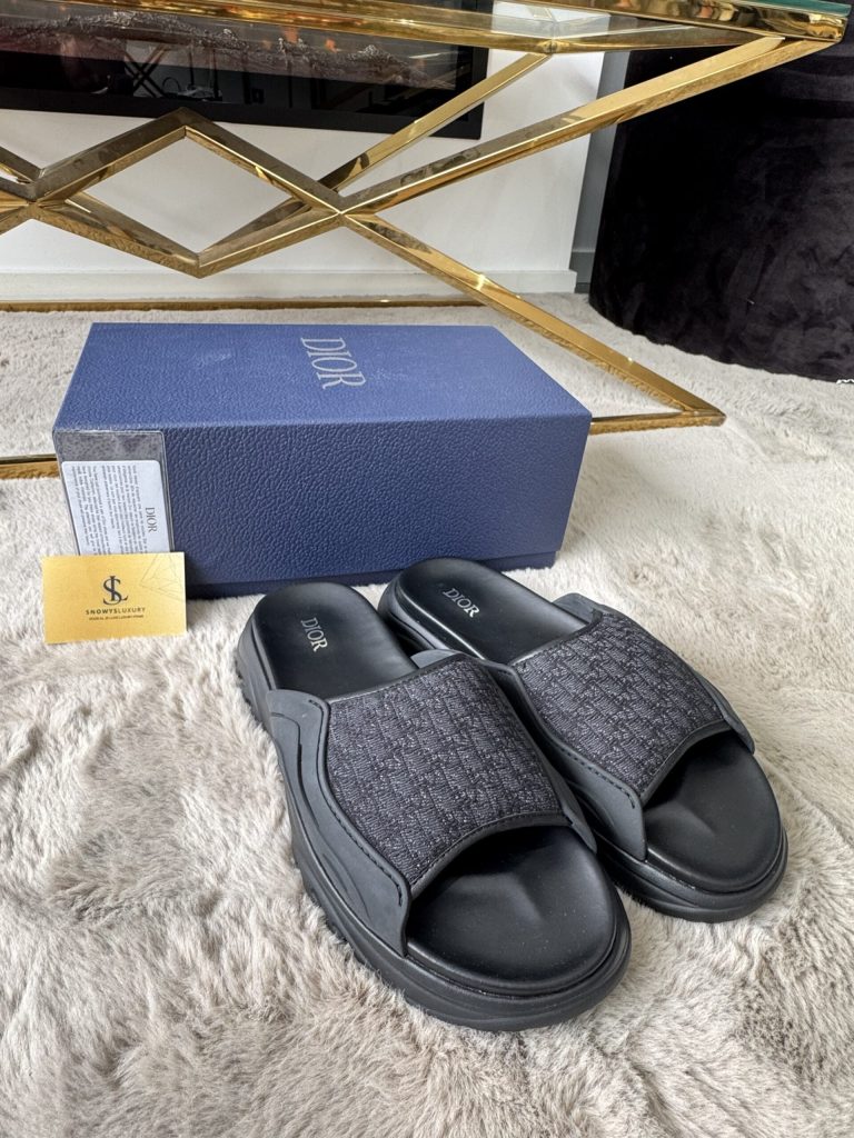 Patterned Slide Sandals in black