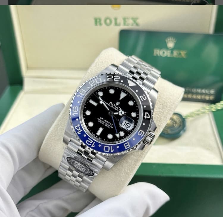 GMT-Master II 40mm black dial Jubilee-style bracelet