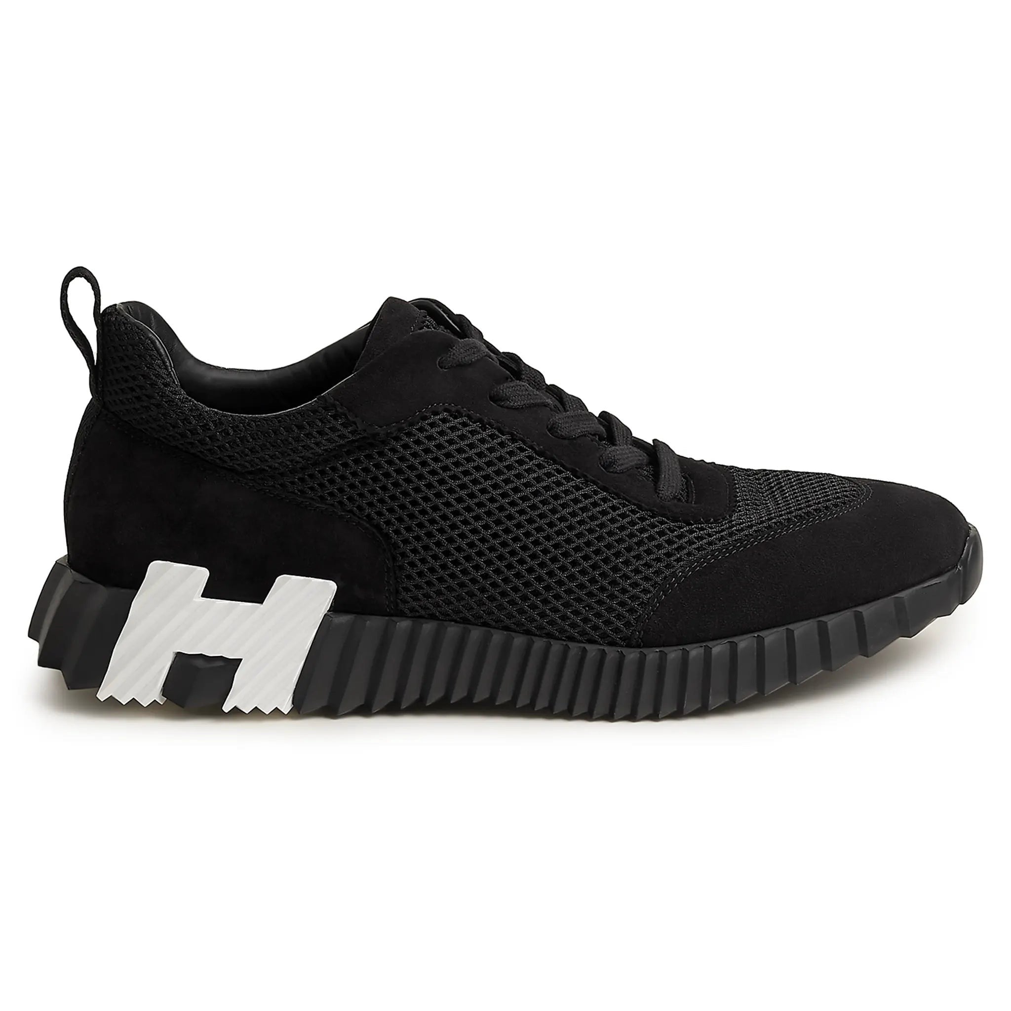 Bouncing Sneakers – Black Mesh Trainers with White Heel Accent — product image