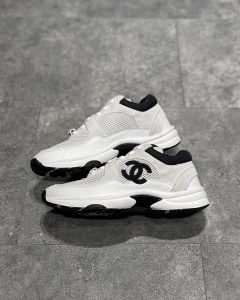 Runner Sneakers – White & Black Panelled Lace-Up Trainers with Sculpted Sole — product image