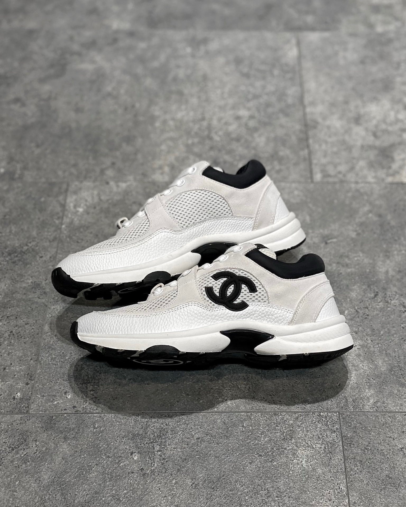 Runner Sneakers – White & Black Panelled Lace-Up Trainers with Sculpted Sole — product image